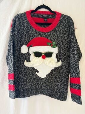 Hooked Up by IOT Women's Light Up Santa Crewneck Sweater - Gray & Red